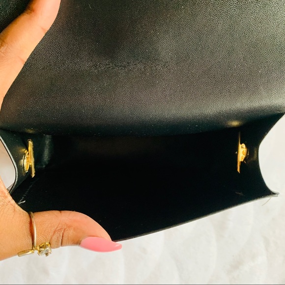 💎5/$25💎 Cute Mini Metallic Silver Crossbody Bag - Picture 8 of 8